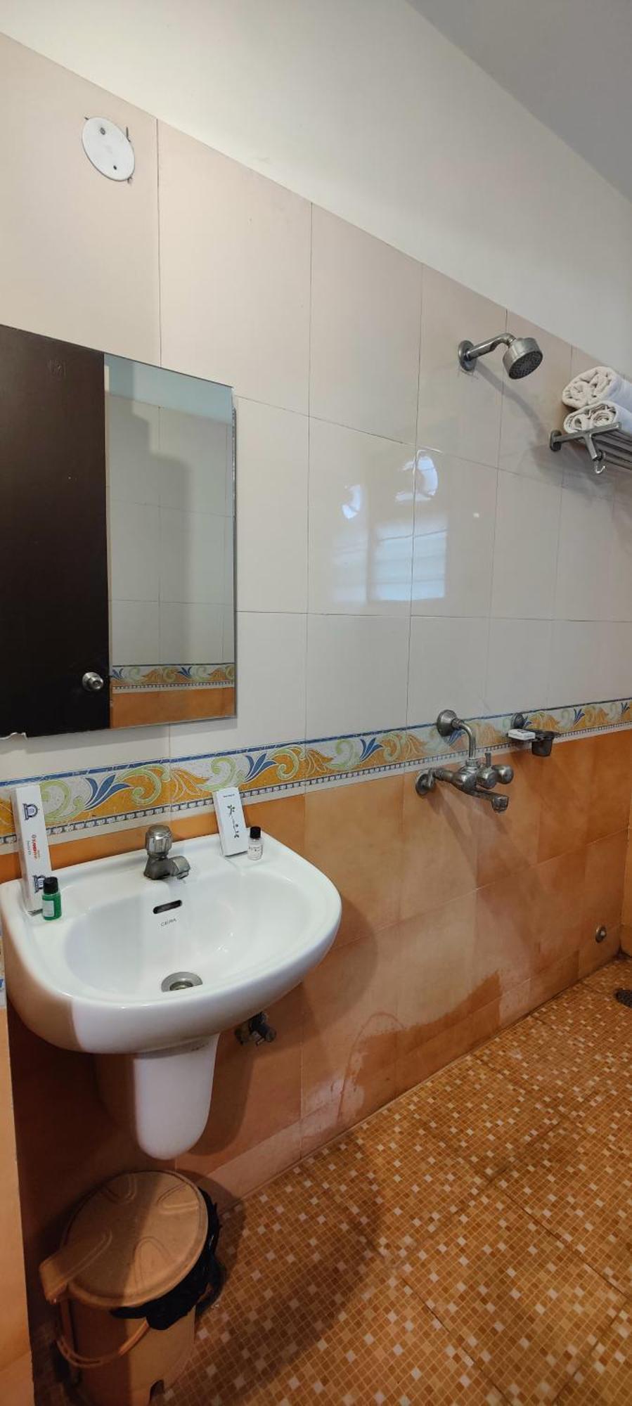 Hotel Krrish Inn - Ameerpet, Hyderabad Eksteriør bilde