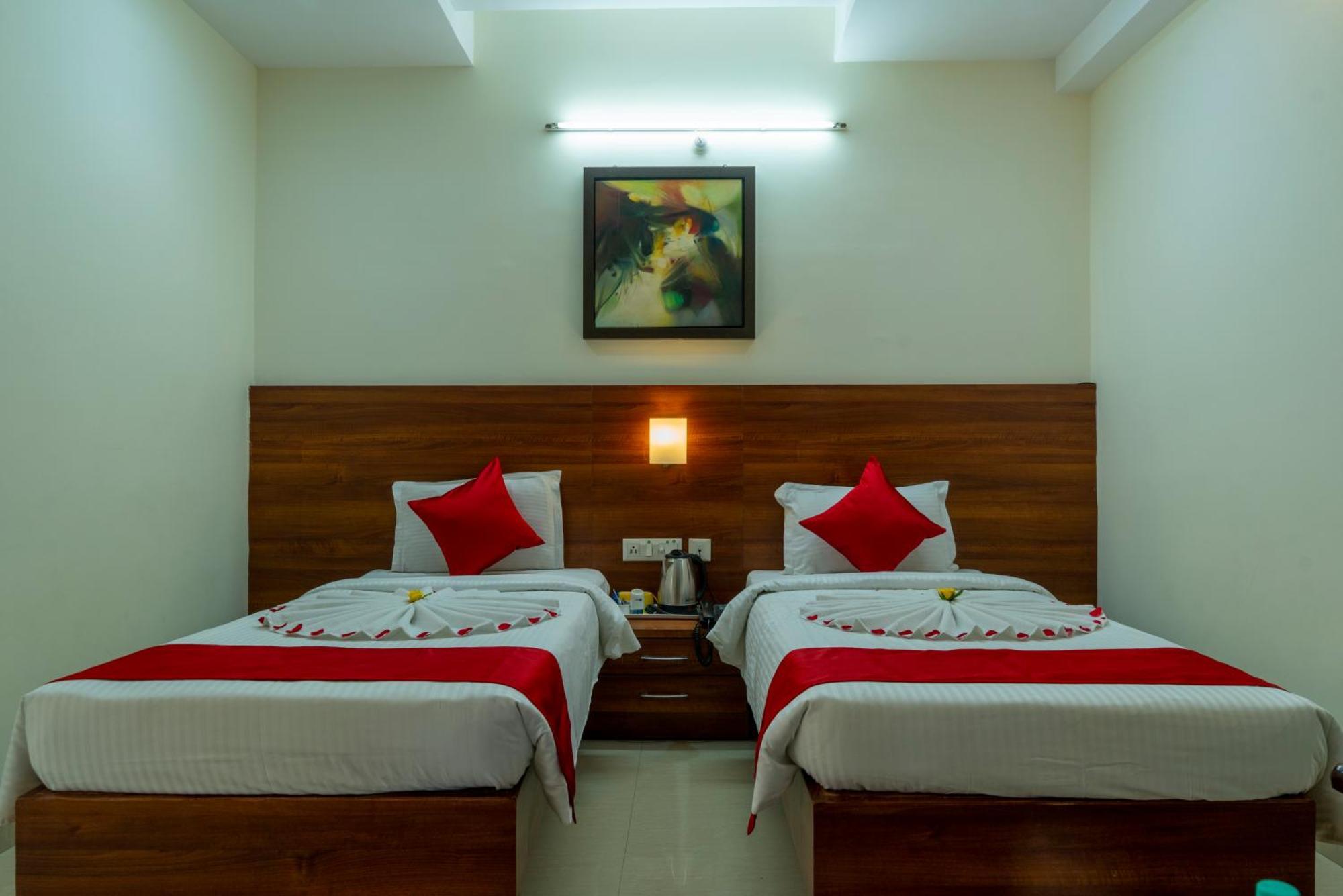 Hotel Krrish Inn - Ameerpet, Hyderabad Eksteriør bilde