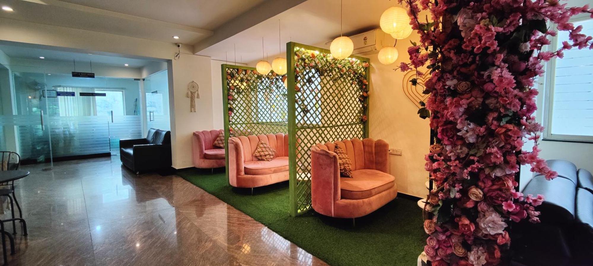 Hotel Krrish Inn - Ameerpet, Hyderabad Eksteriør bilde