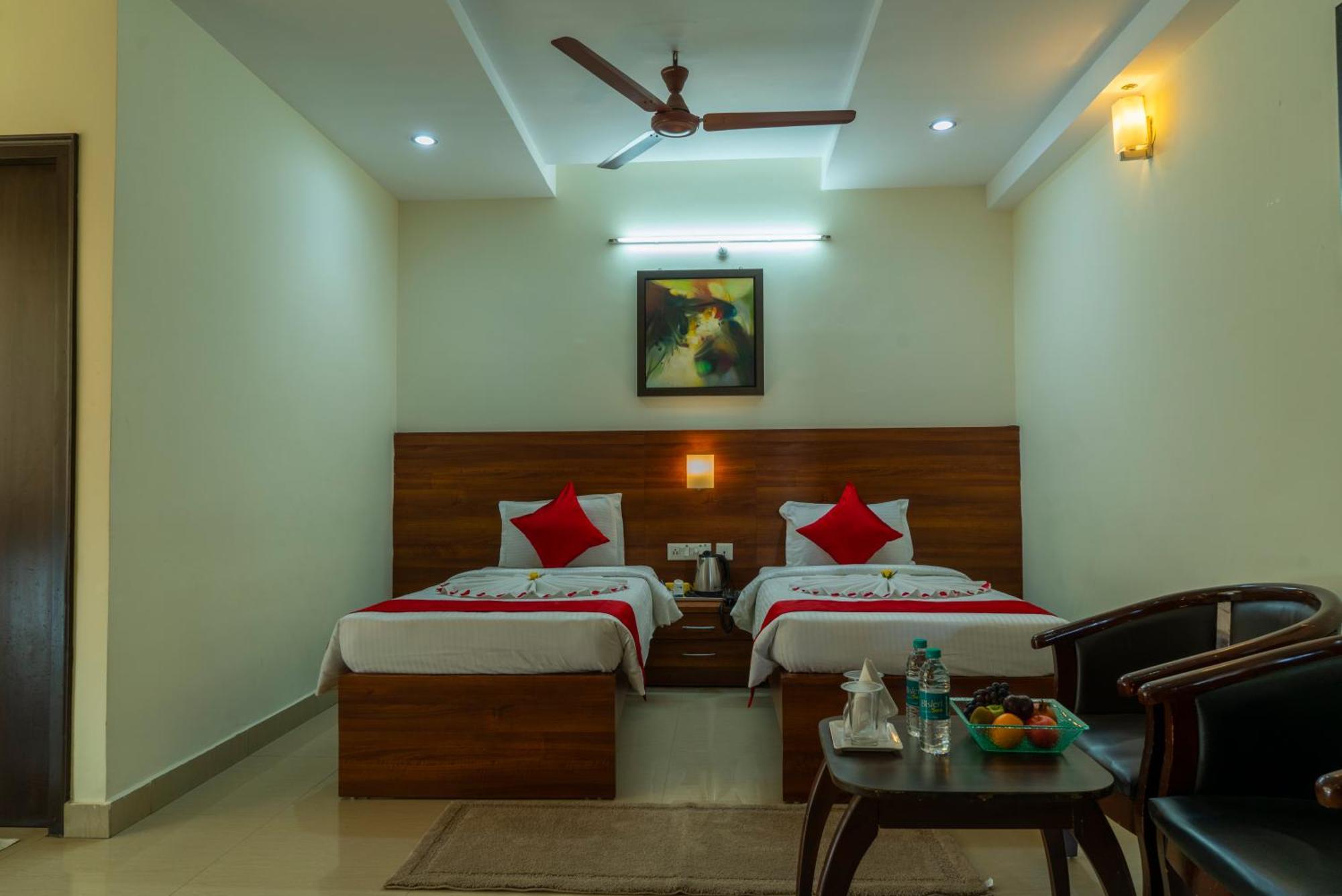 Hotel Krrish Inn - Ameerpet, Hyderabad Eksteriør bilde